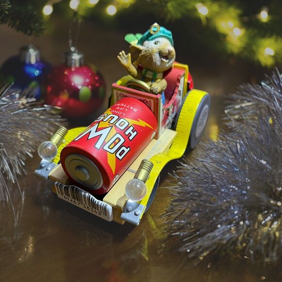 ENESCO NORTH POLE OR BUST 1990 Treasury of Christmas Ornament Mouse Classic Car - Picture 4 of 10